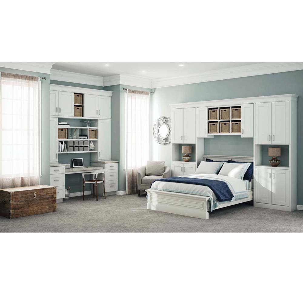 White 3-Drawer Base Cabinet C88712