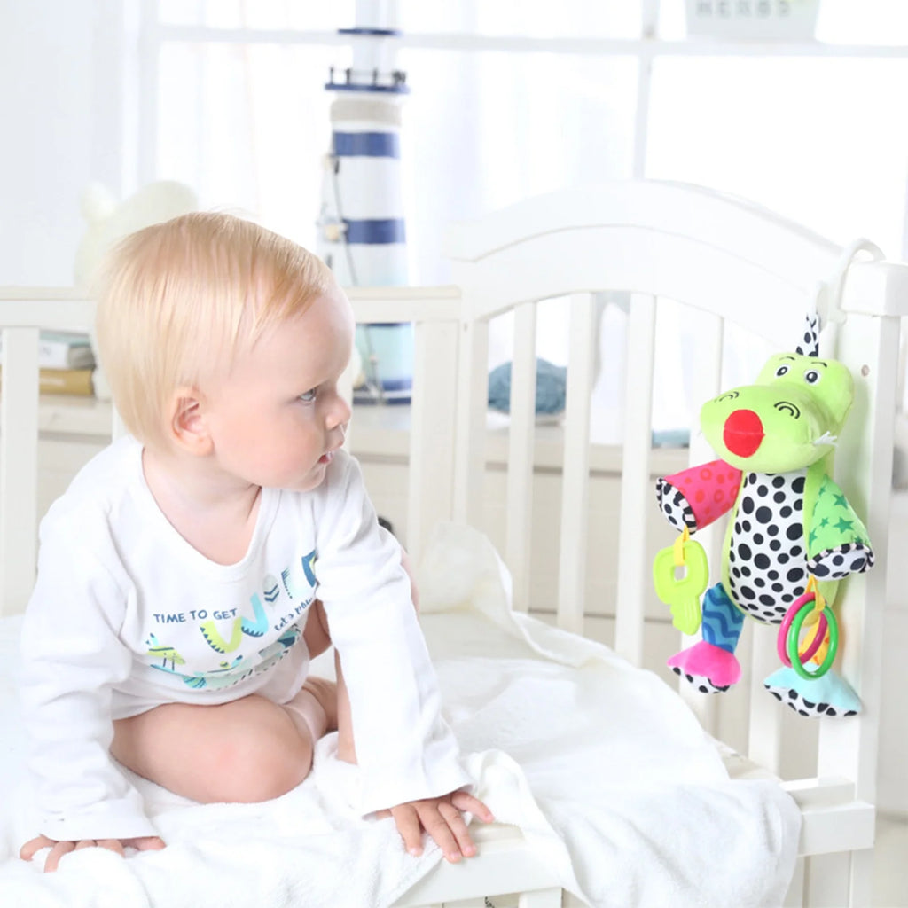 Baby Car Seat Toys with 32 Music and Teether, Infant Soft Plush Rattle, Hanging Stroller Croc-Odile Toys P777717