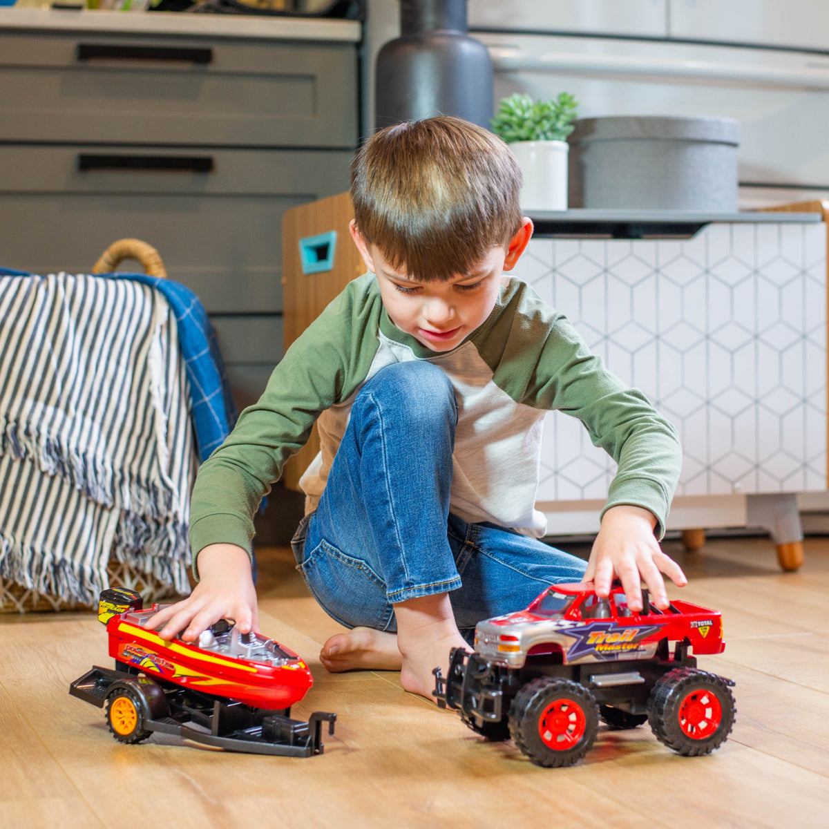 Friction Power Toy Truck with Trailer B6895