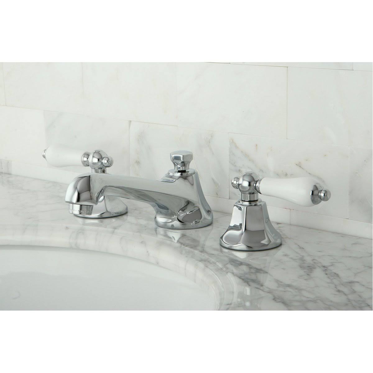 Matte Black 8 in. Widespread Bathroom Faucet V2841