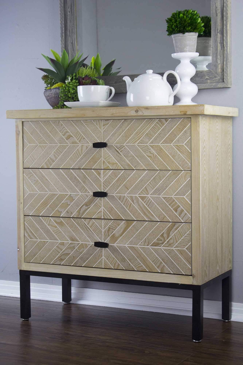 White 3-Drawer Parquet Accent Cabinet Q1098