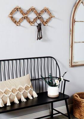 Large Natural Wood Wall Hook Accordion Rack with 10 Wood Pegs V85916