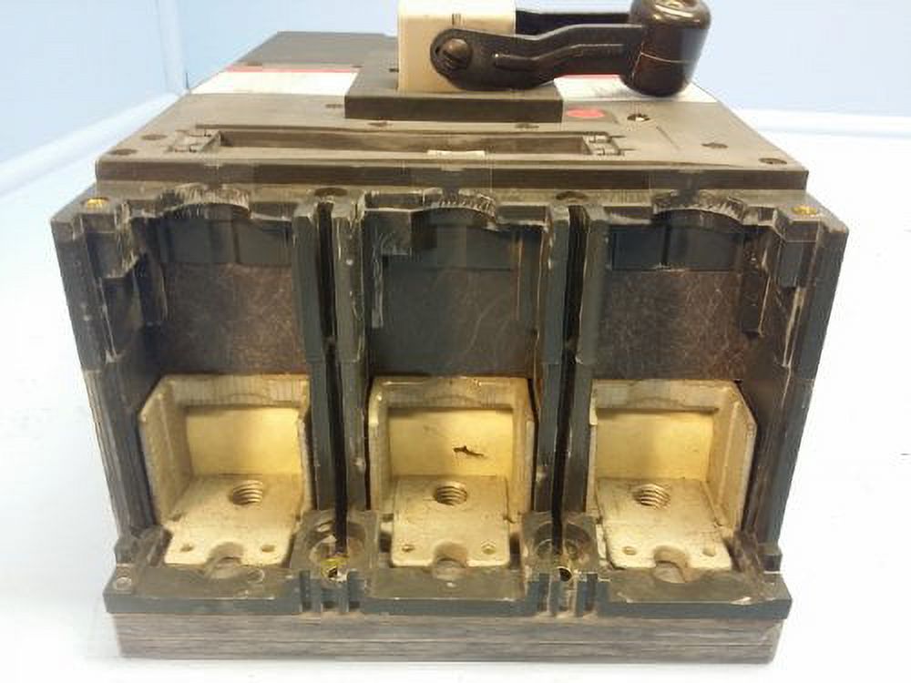 3 Pole 800 Amp 600v Circuit Breaker E584135