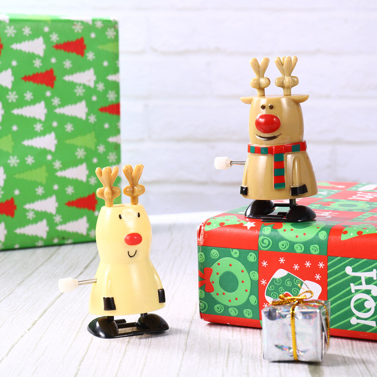 8pcs Christmas Wind Up Walking Toys J843