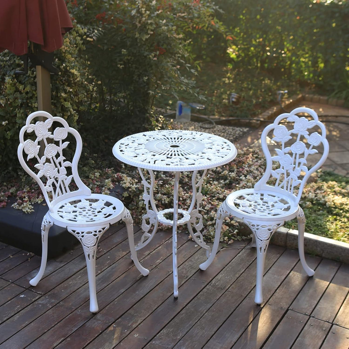 White 3 Piece Cast Aluminum Bistro Table Set N218