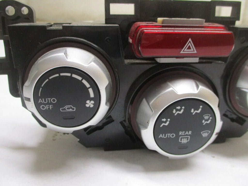 Pre-Owned Subaru Impreza Automatic Climate AC Heater Temperature Control E5597