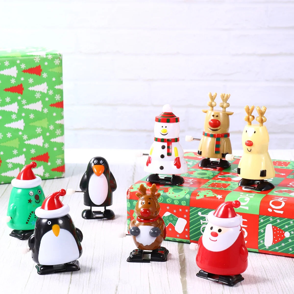 8pcs Christmas Wind Up Walking Toys J843