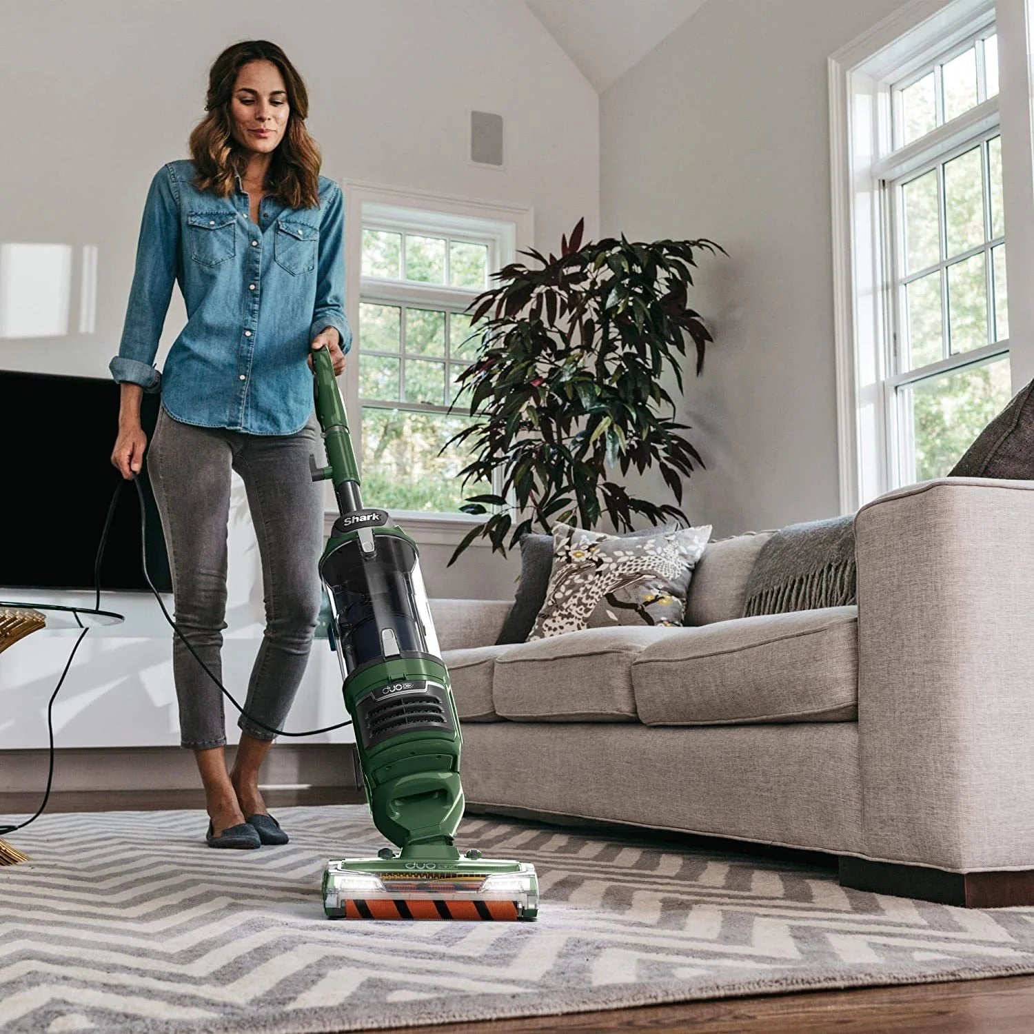 Sage Green Bagless Upright Vacuum Z9713