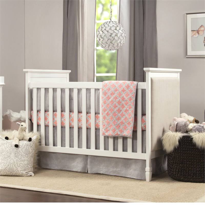 3-in-1 Convertible Crib H770