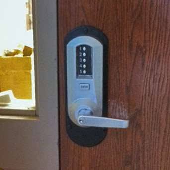 Satin Chrome Mechanical Push Button Exit Trim U233036